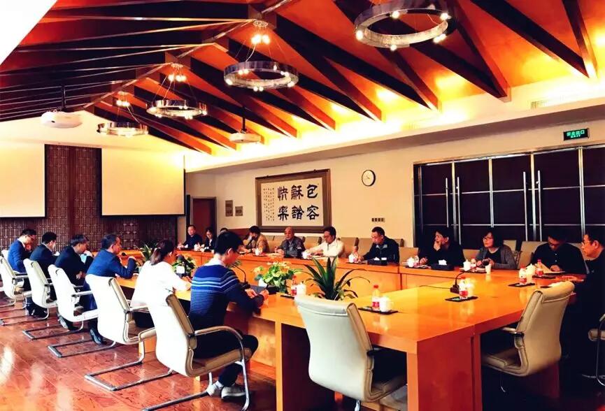 【動態(tài)新聞】西湖區(qū)區(qū)委常委、常務副區(qū)長葉澤一行蒞臨天堂硅谷