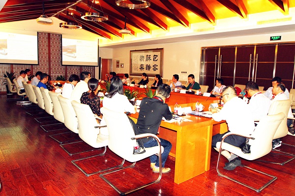 湖北省創(chuàng)業(yè)投資同業(yè)公會(huì)一行到訪我司考察交流 湖北省創(chuàng)業(yè)投資同業(yè)公會(huì)一行到訪我司考察交流