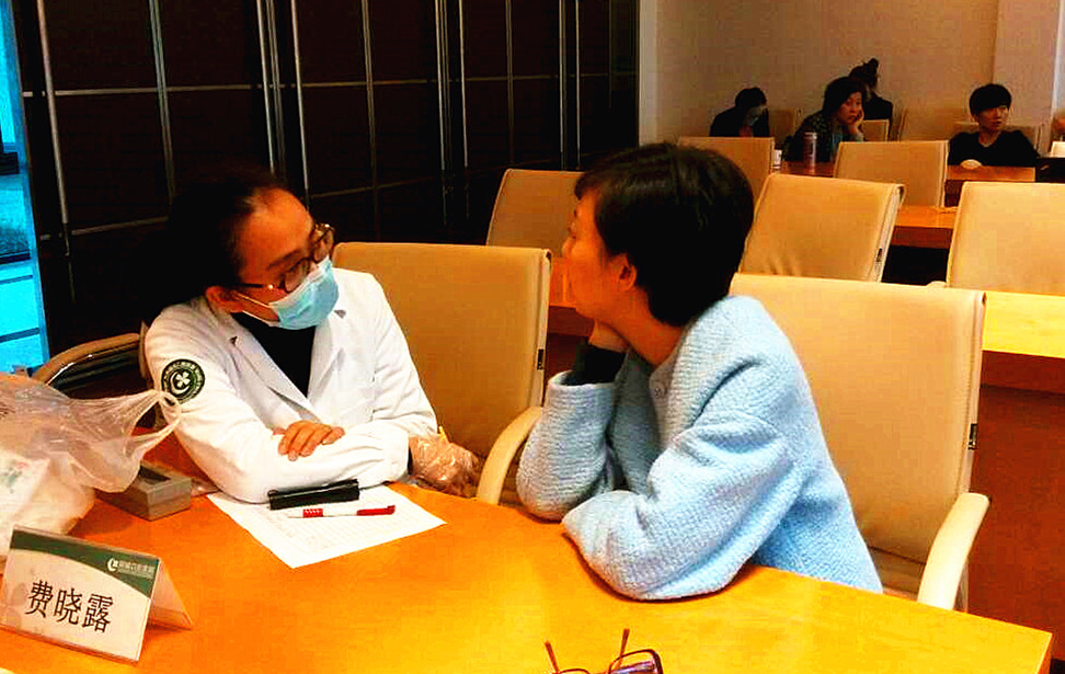 天堂硅谷攜手綠城口腔醫(yī)院舉行健康知識講座和義診